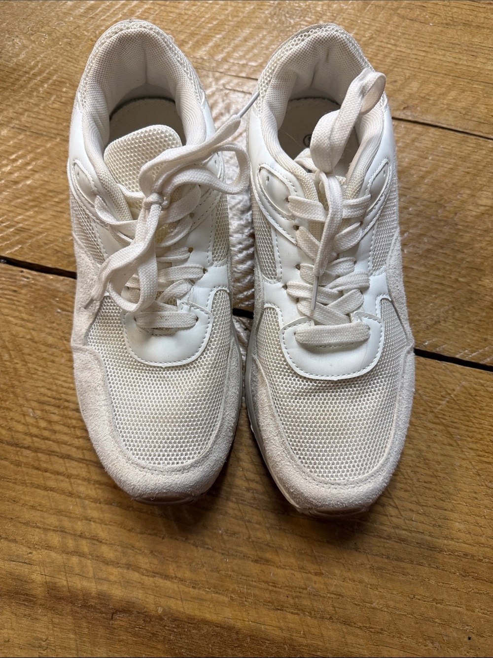 Pink Lily White Women's Casual Sneakers